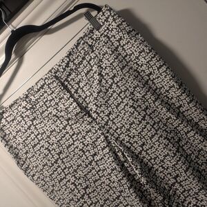Bundle 2/$40 Kim Rogers Black and White Floral Pants